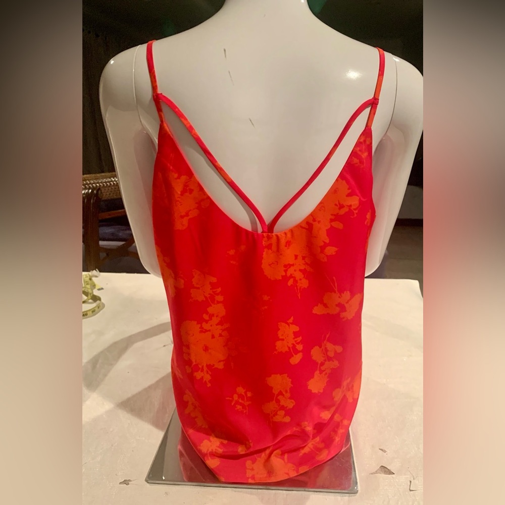 Spaghetti strap cami - Picture 2 of 5